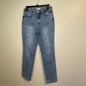 Women's High Rise Blue Jeans